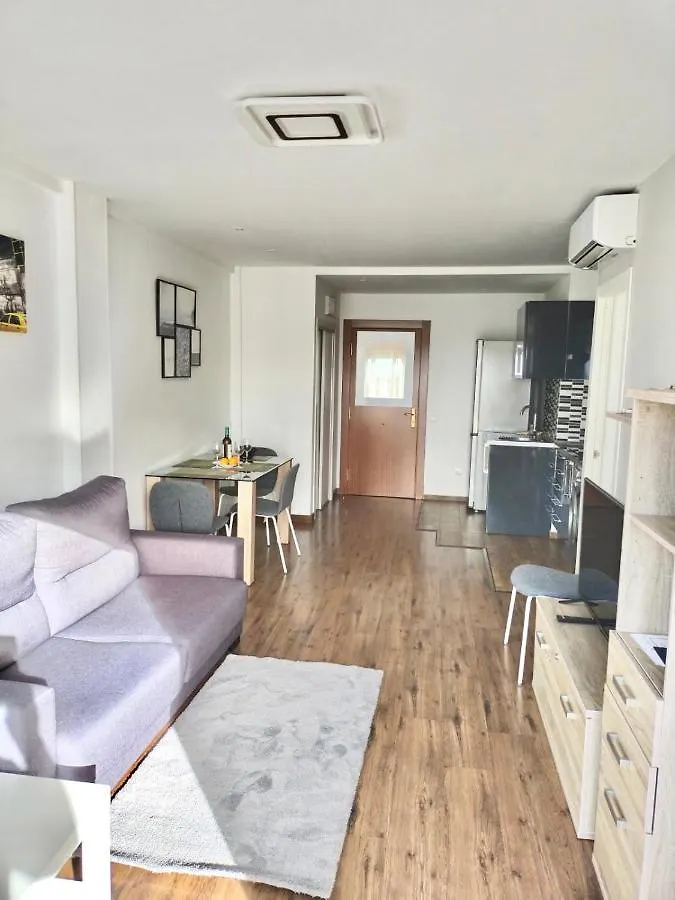 Sunny Apartment In Center Of Marbella ! 0*,